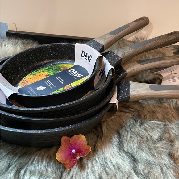 D&W / Palm Skillet Set **Brand New!** - Picture 3 of 3